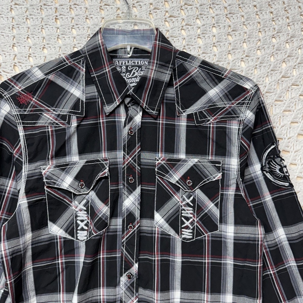 Affliction Black Premium Buckle Slim Shirt Mens Sz M Plaid Button Up Embroidery - Picture 9 of 10